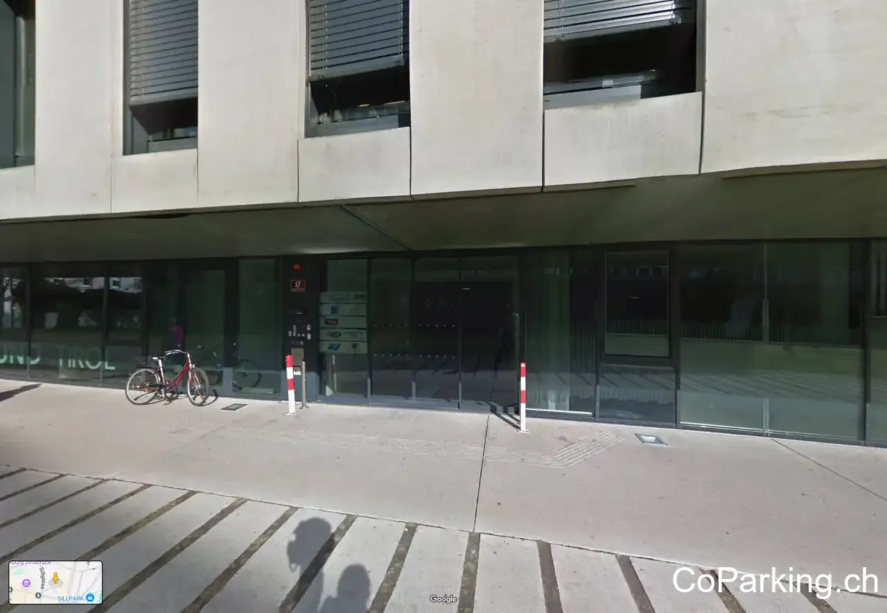 Klara-Pölt-Weg 2 Garage