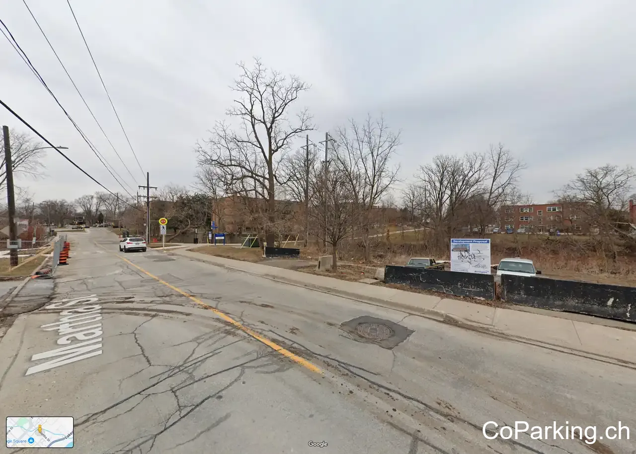 402-420 Martha St Parking