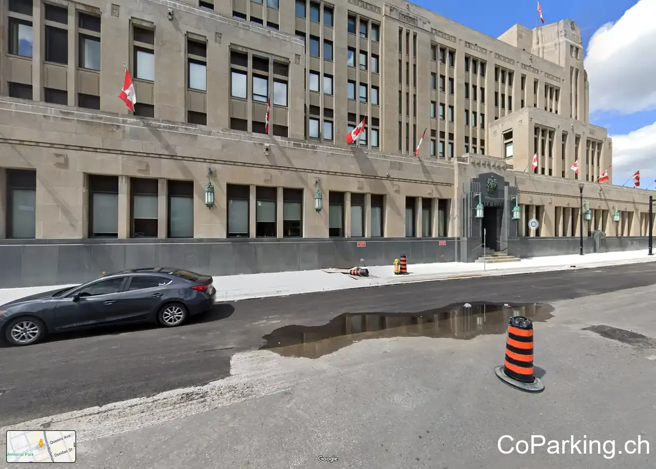 134 Carling Street Parking- Precise ParkLink