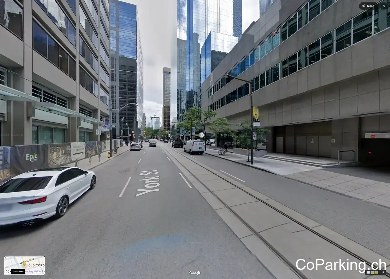 First Canadian Place Parking - York Entrance