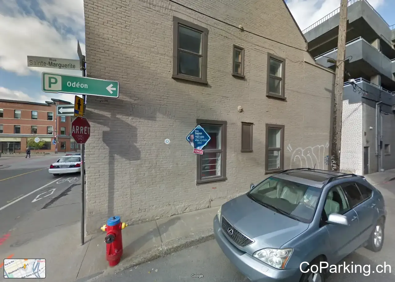 720-768 Rue Sainte-Marguerite Parking