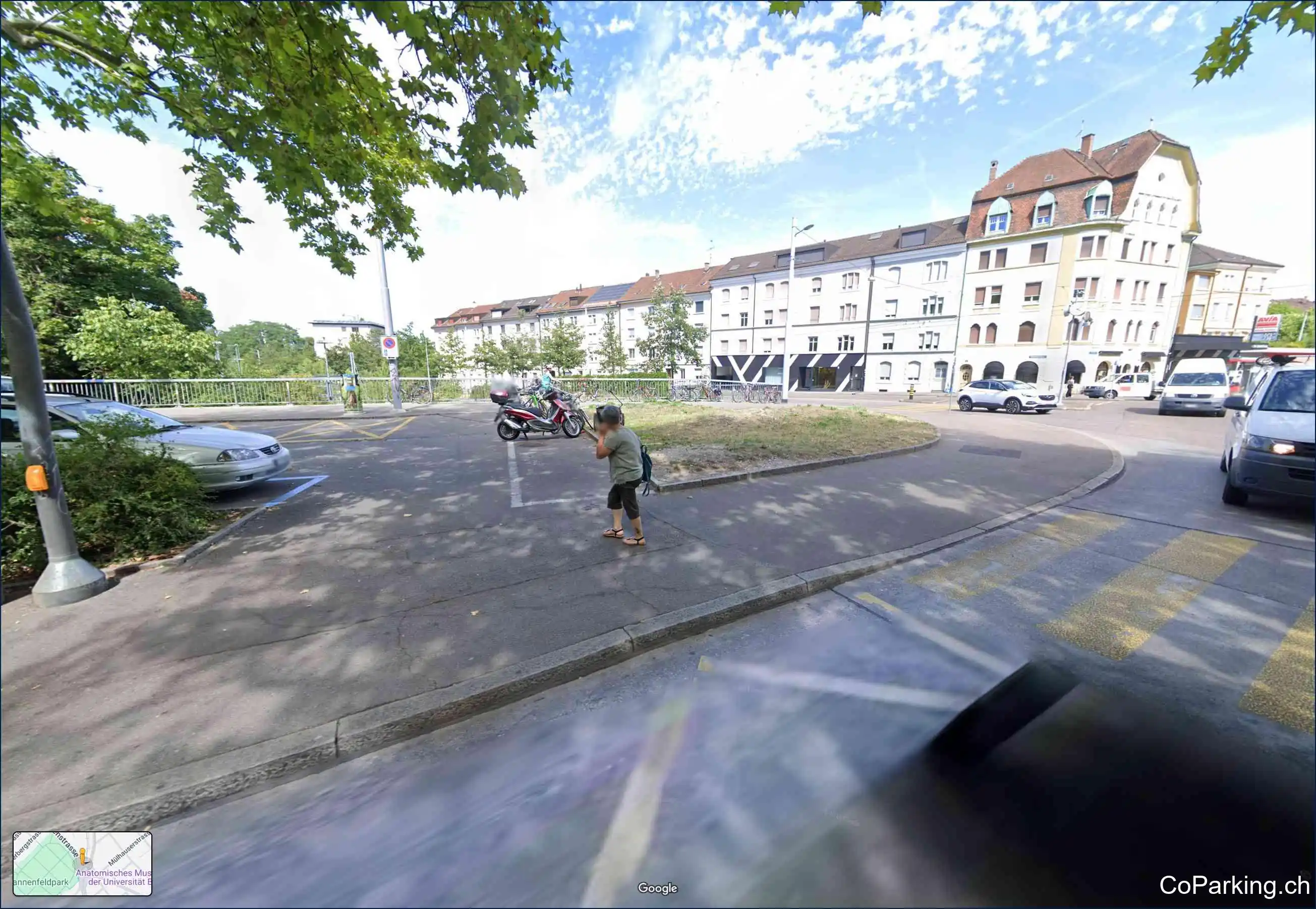 Flughafenstrasse 4 (Kannenfeldplatz, Parkplatz hinter Bushaltestelle), Basel 0