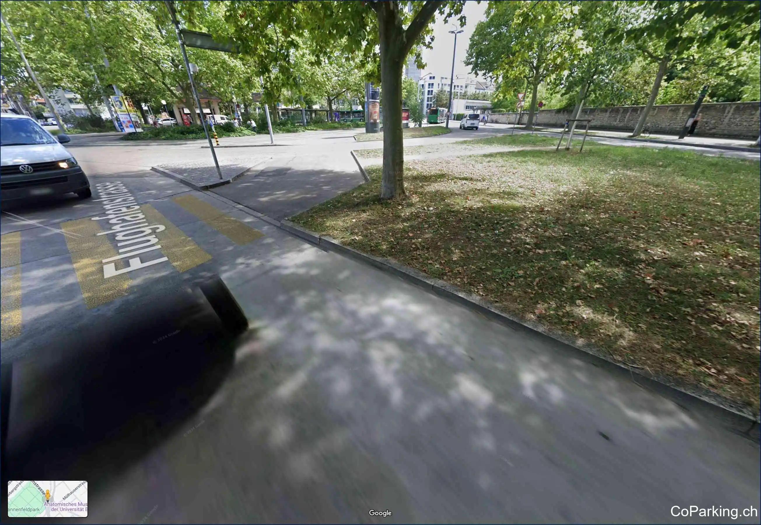 Flughafenstrasse 4 (Kannenfeldplatz, Parkplatz hinter Bushaltestelle), Basel 0