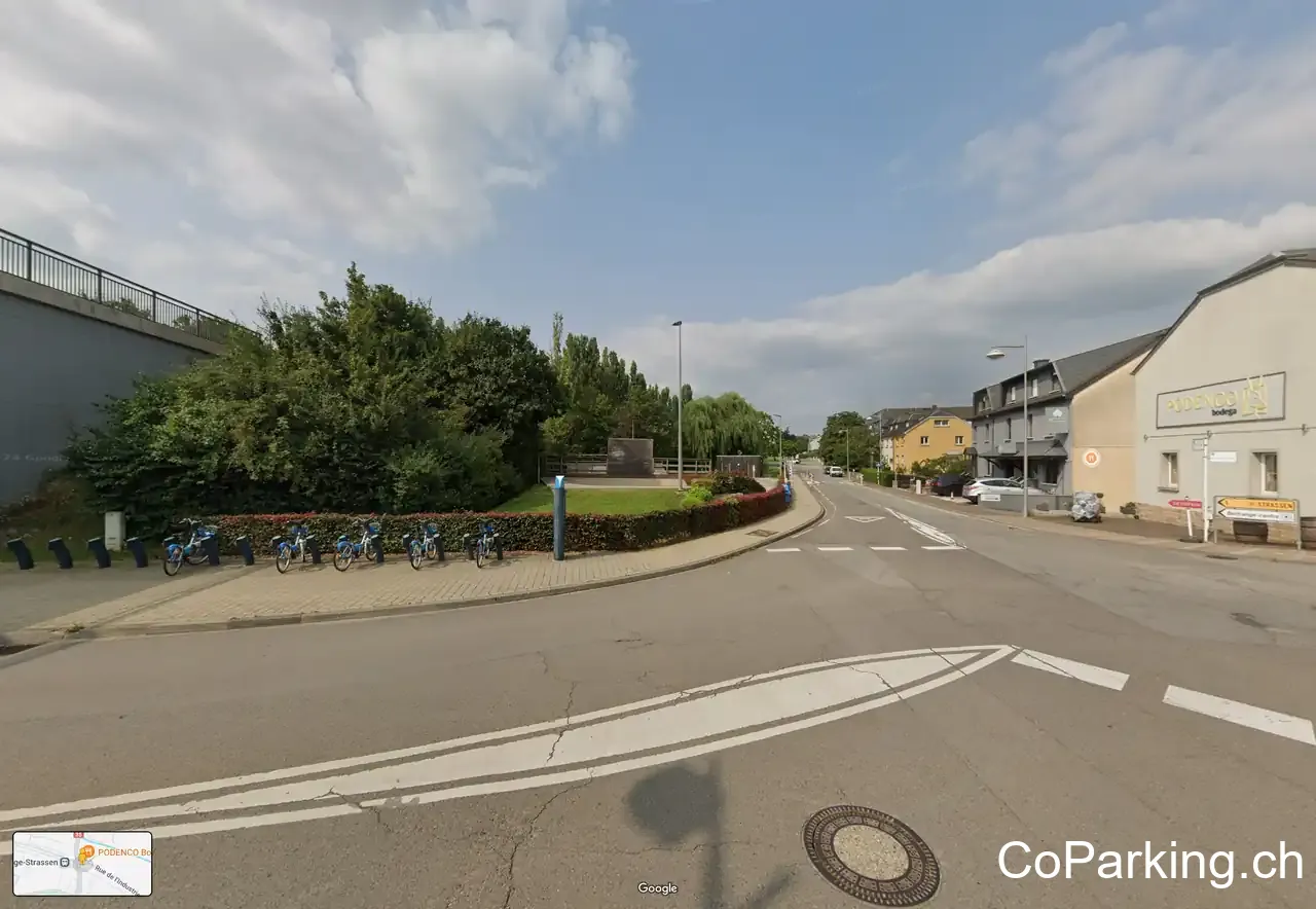 14 Rue de la Gare Parking