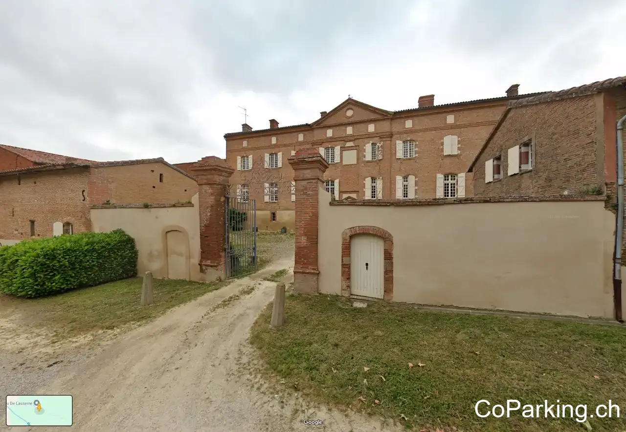 Chateau De Lasserre