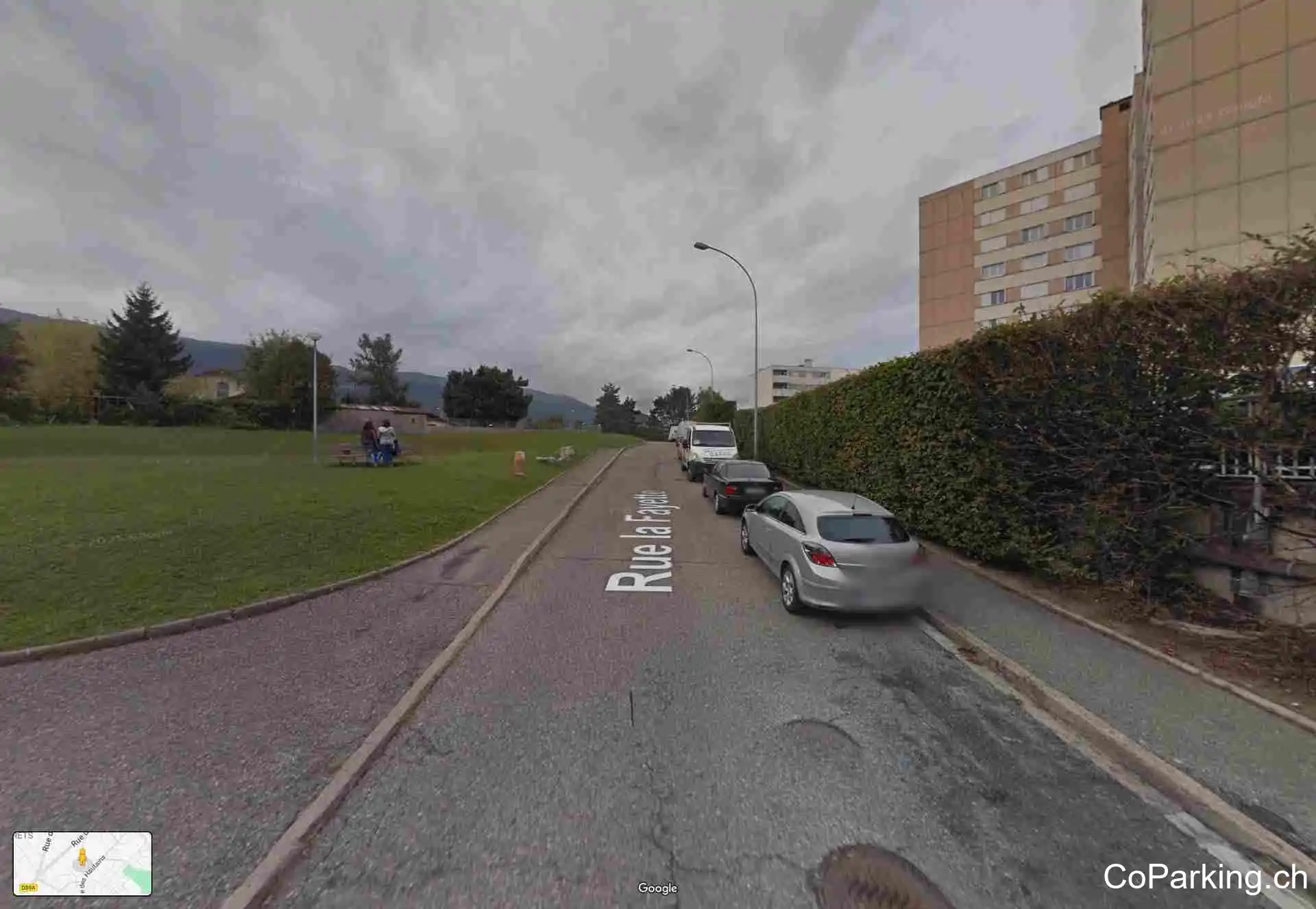 Rue la Fayette parking lot