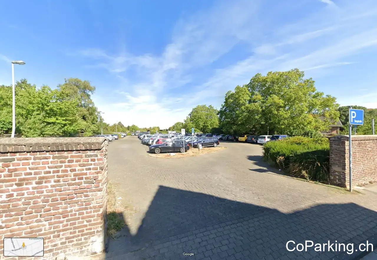 öffentlicher Parkplatz P13