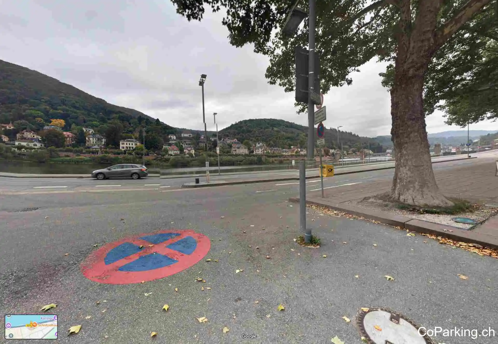 Short time boarding parking lot for buses Heidelberg