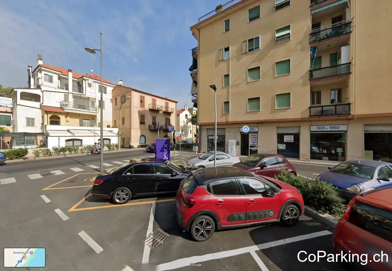 Parcheggio via Teano