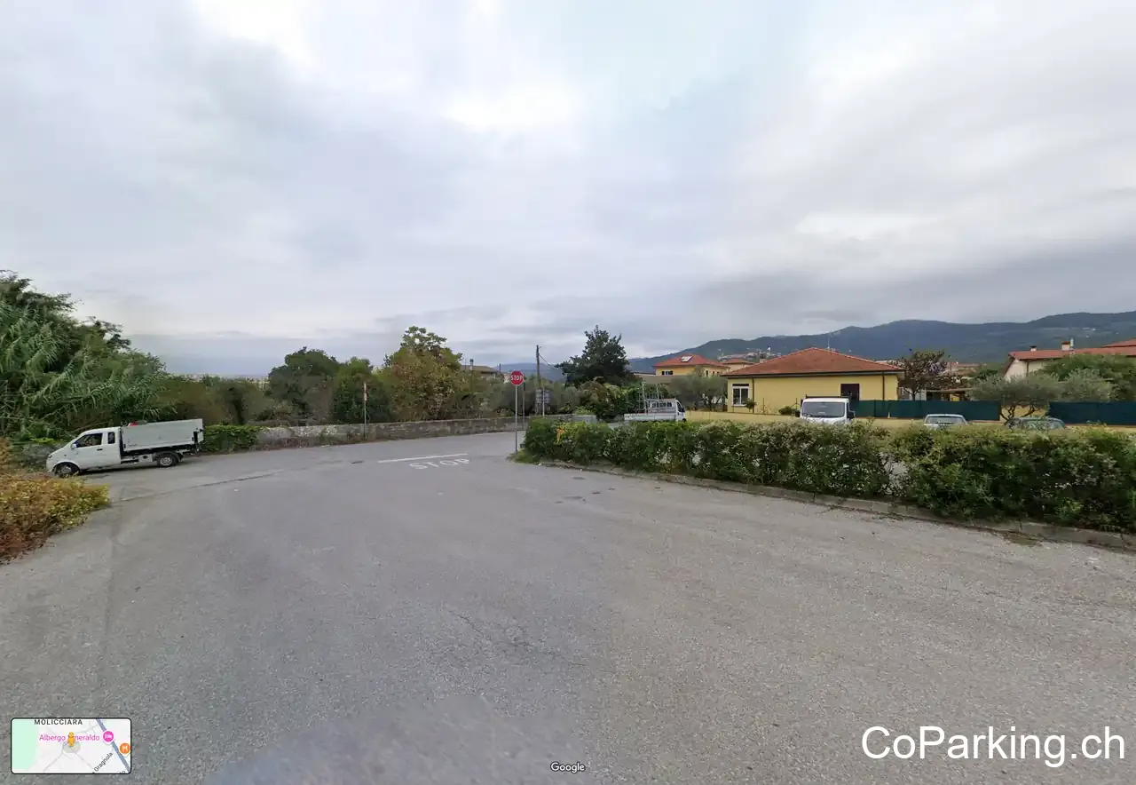 Parcheggio Via Borgolo