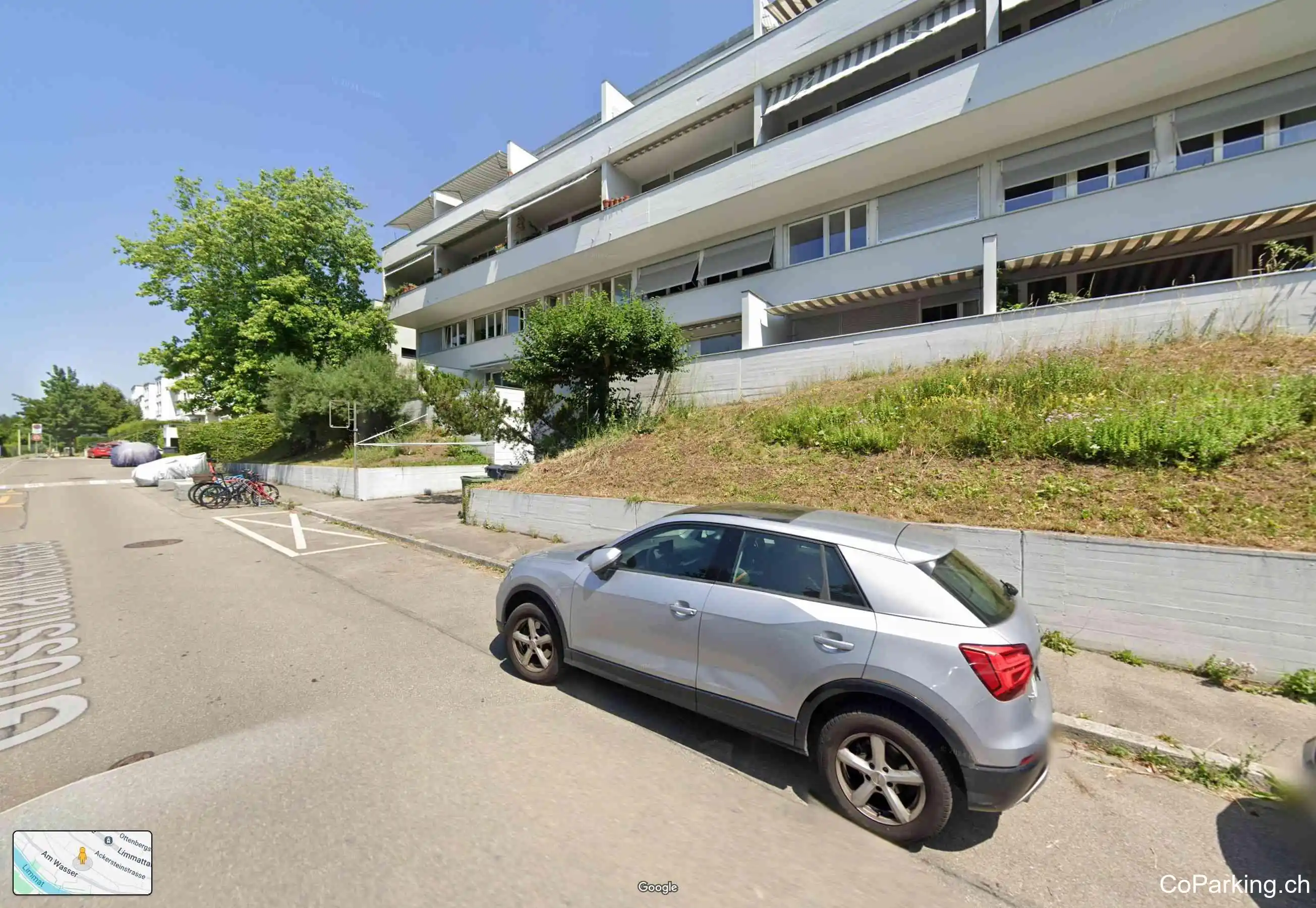 Parking Grossmannstr.