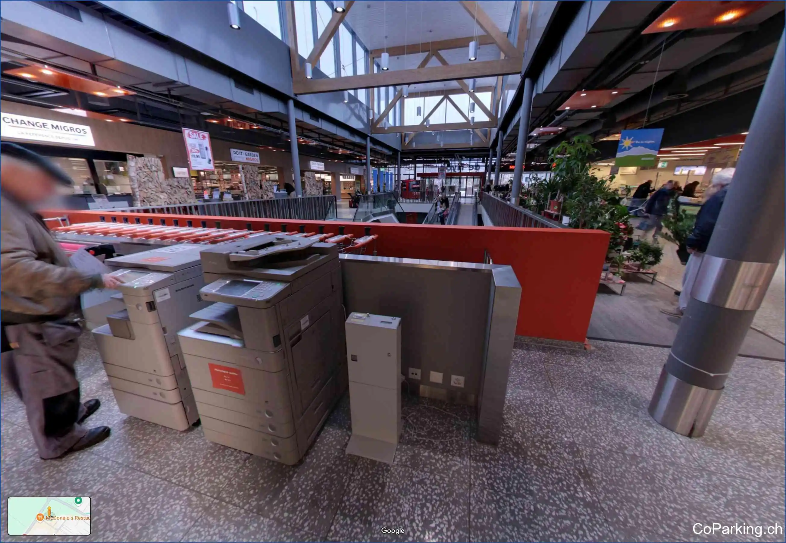 Parking Migros Supermarket, Chemin de la Fontaine, Nyon, 1260