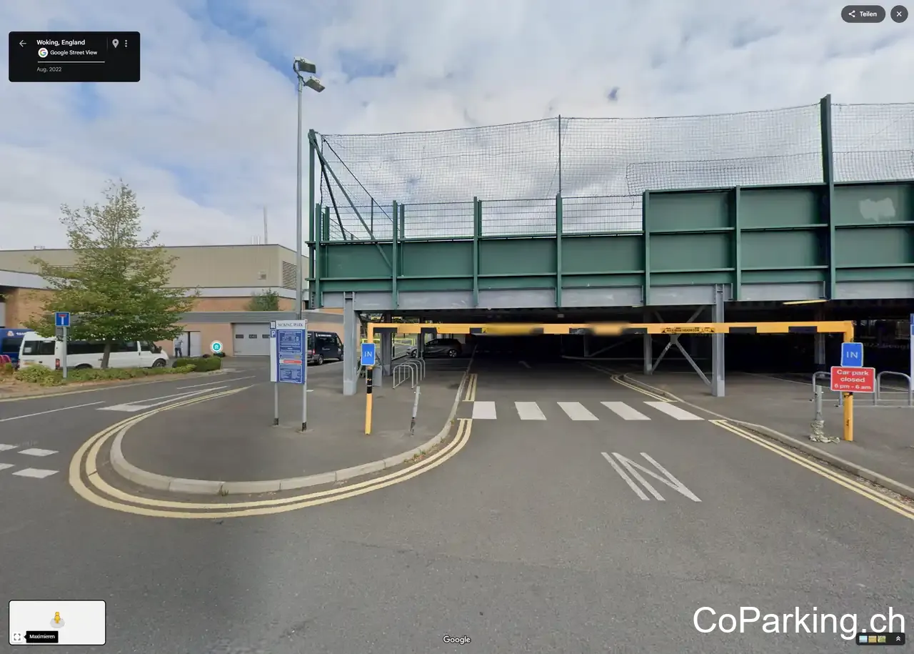 Woking Park 3G Parking
