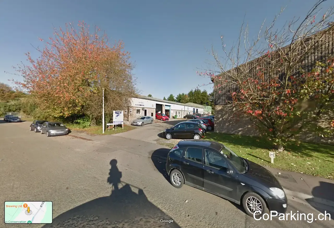 Mckenzie & Haywards Garage