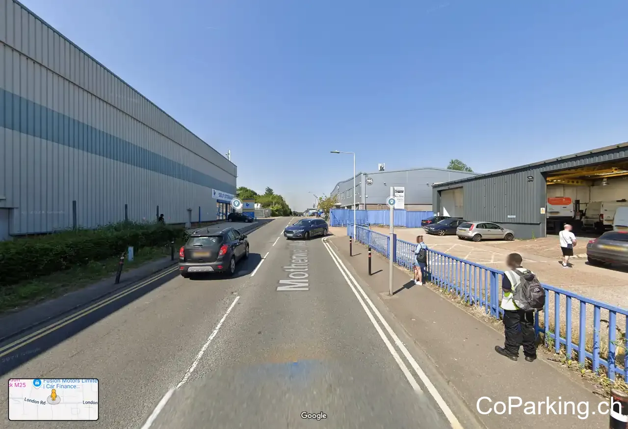 Halfords Autocentre Thurrock