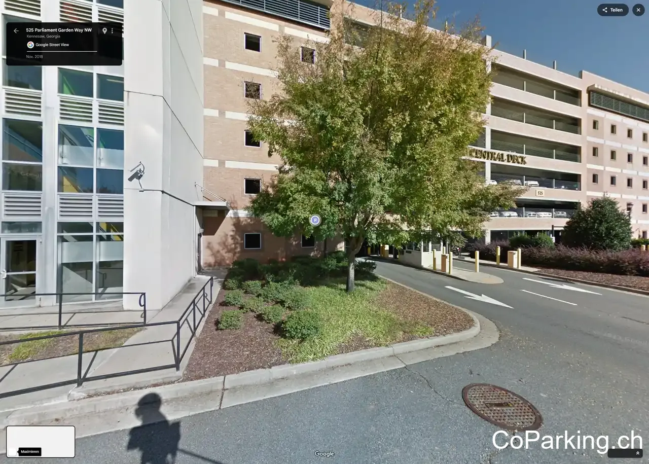 Central Parking Deck