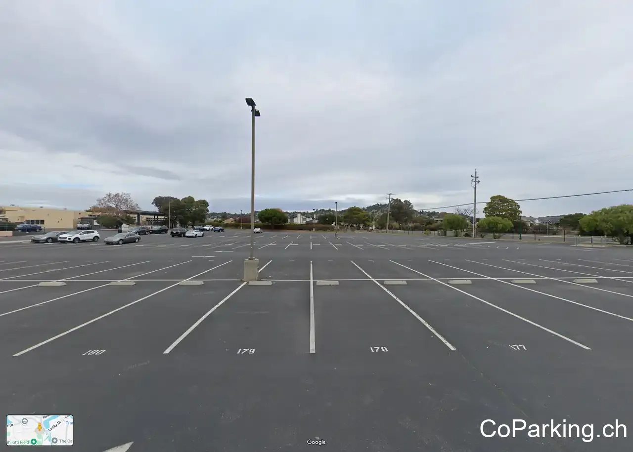 Redwood High School East Parking Lot