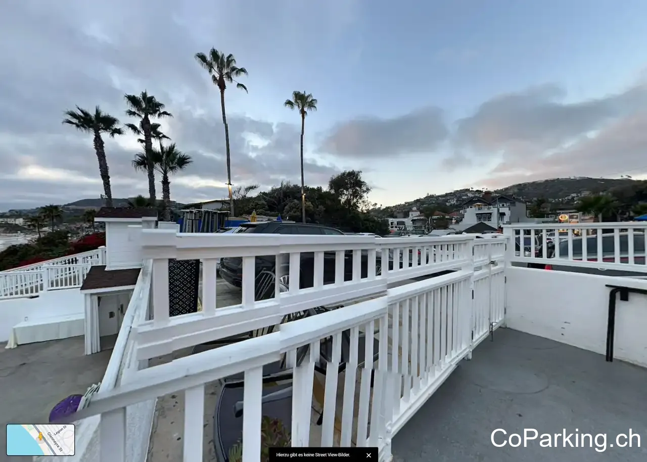 577 S Coast Hwy Parking