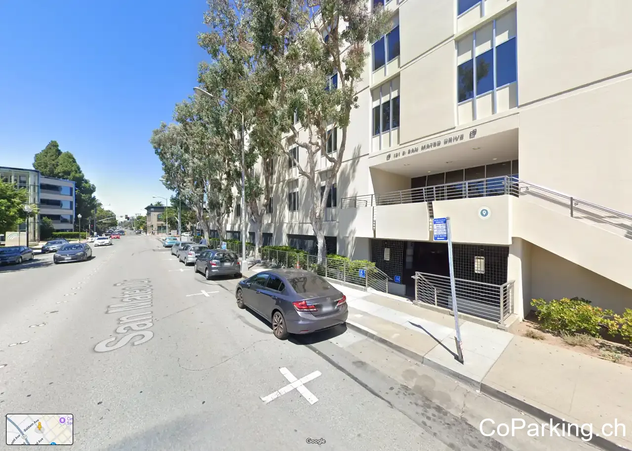 Parking Garage | Mills Health Center