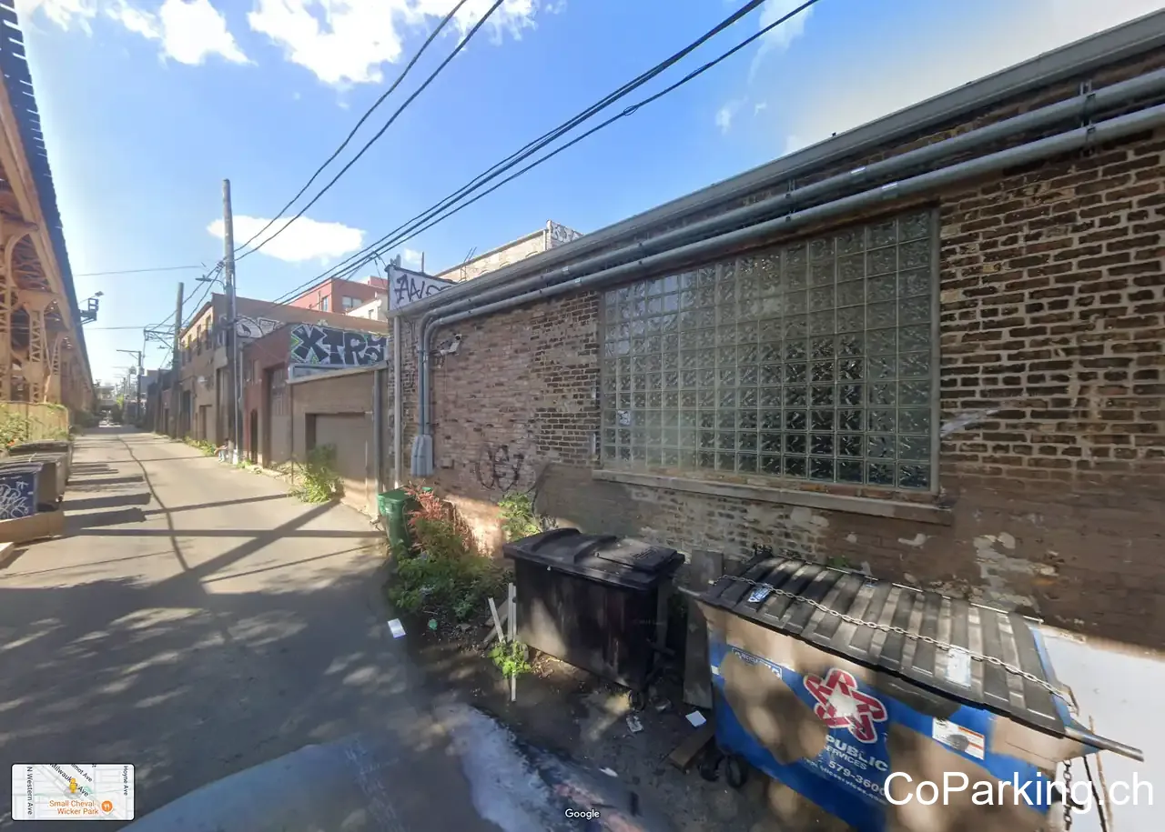 2262-2298 West Bloomingdale Avenue Parking