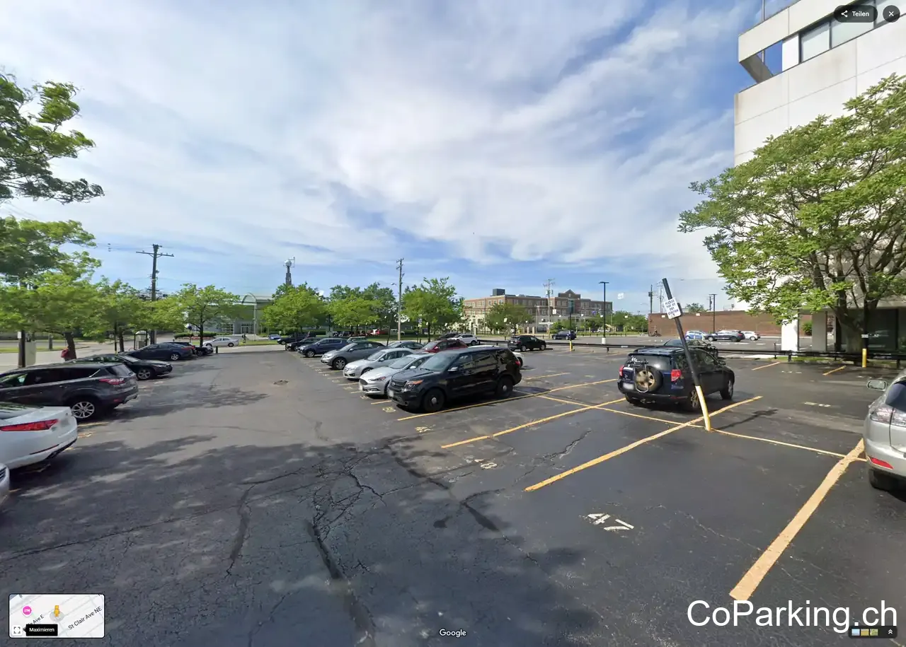 Lakeside Parking lot
