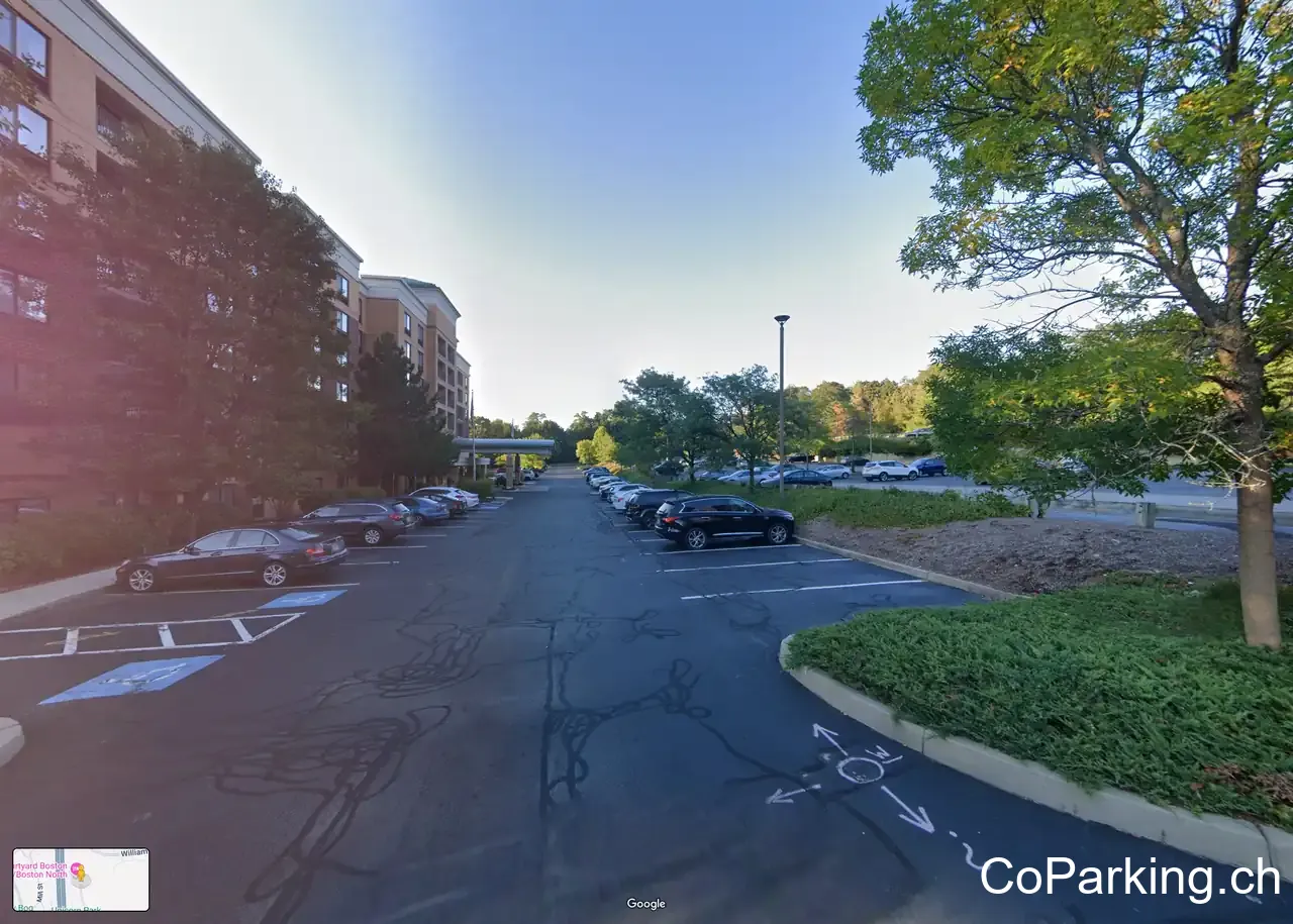 700 Unicorn Park Dr Parking