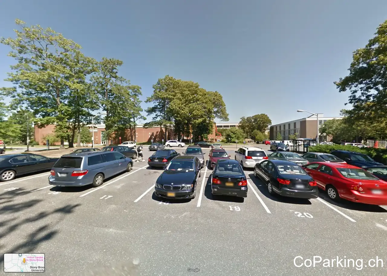 100 Nicolls Rd Parking