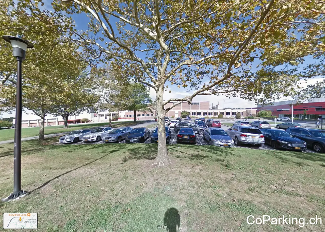 100 Nicolls Rd Parking