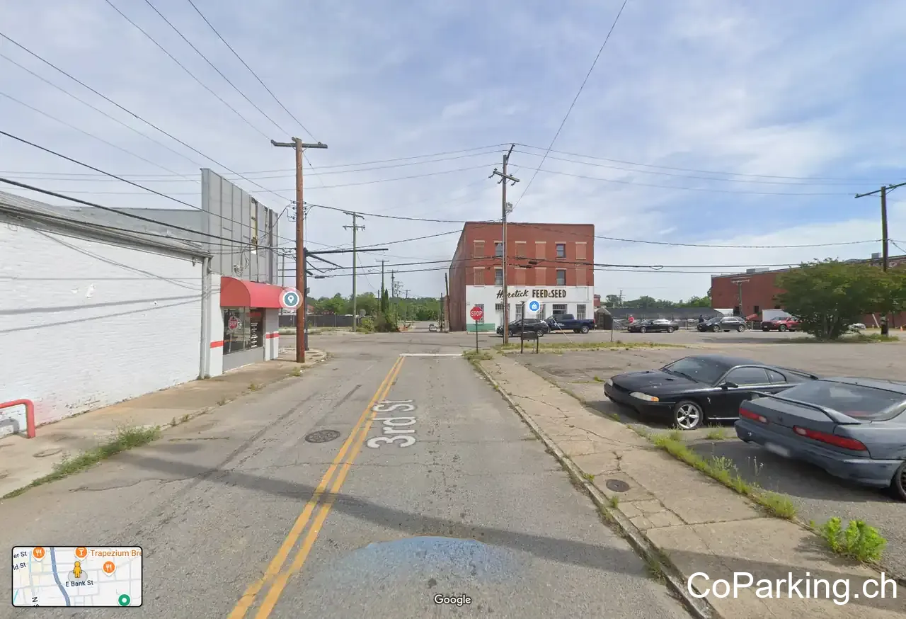 Moore's Auto and Towing Inc.